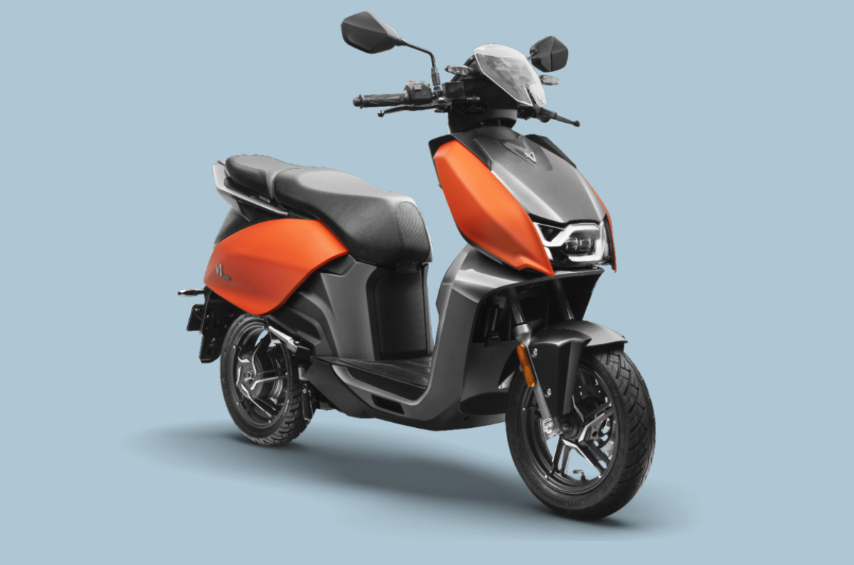Hero Vida V1 electric scooter details price, range, features, top
